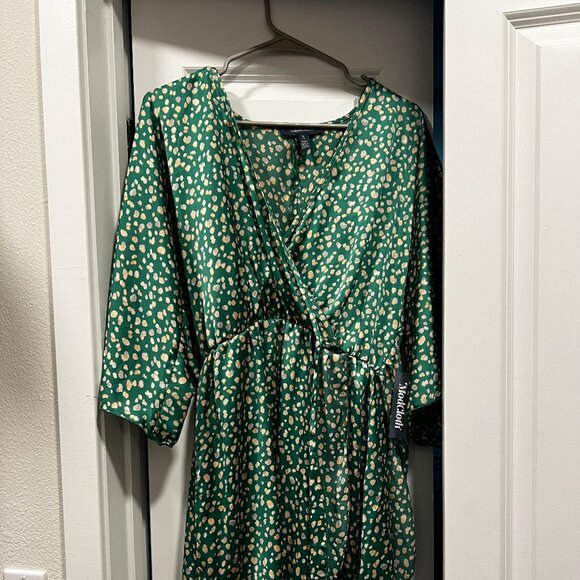 Modcloth Mini Wrap Dress Size Large 3/4 Sleeves w/ Beige Spots in Emerald - Picture 3 of 5